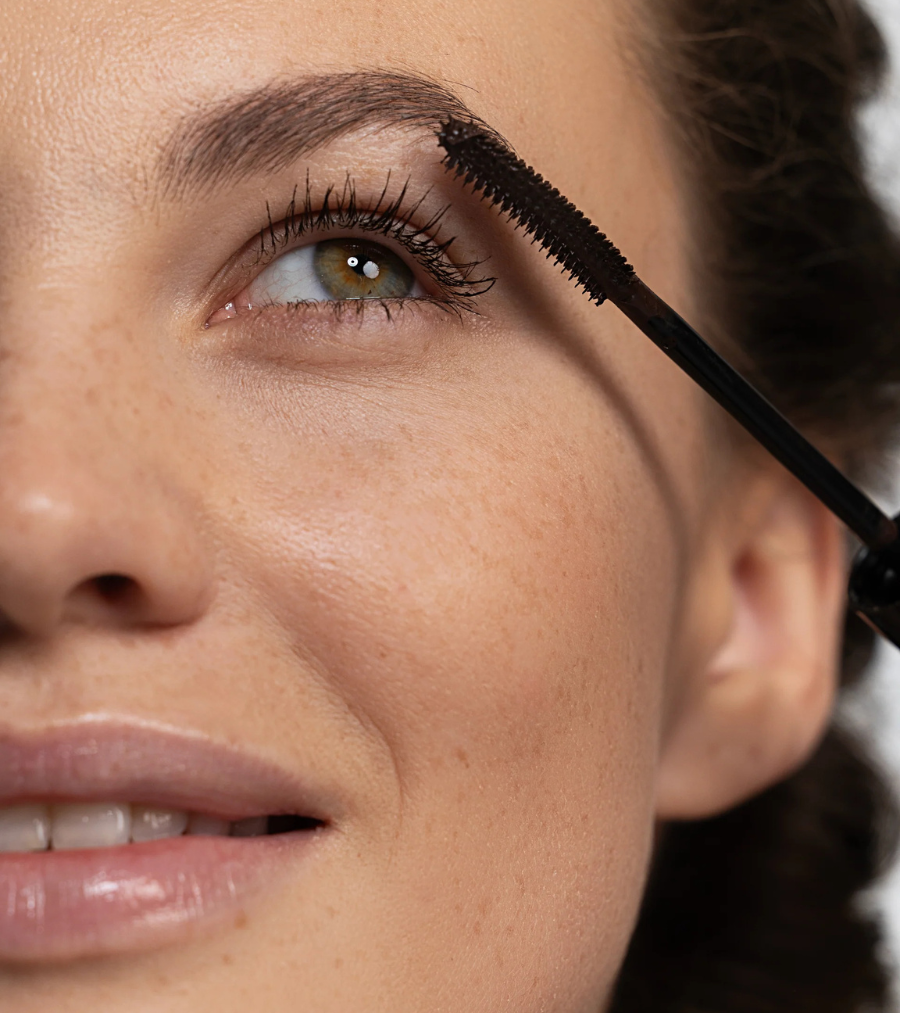 NAALYA – Mascara Infusé : Volume, Soin et Beauté